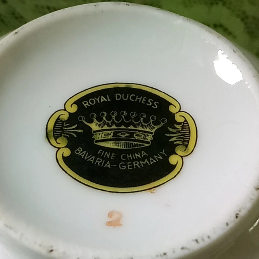Royal duchess tea cup and dessert plate